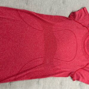 Lululemon Swiftly Tech tee
